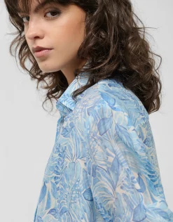Blusa larga en gasa estampado vegetal azul