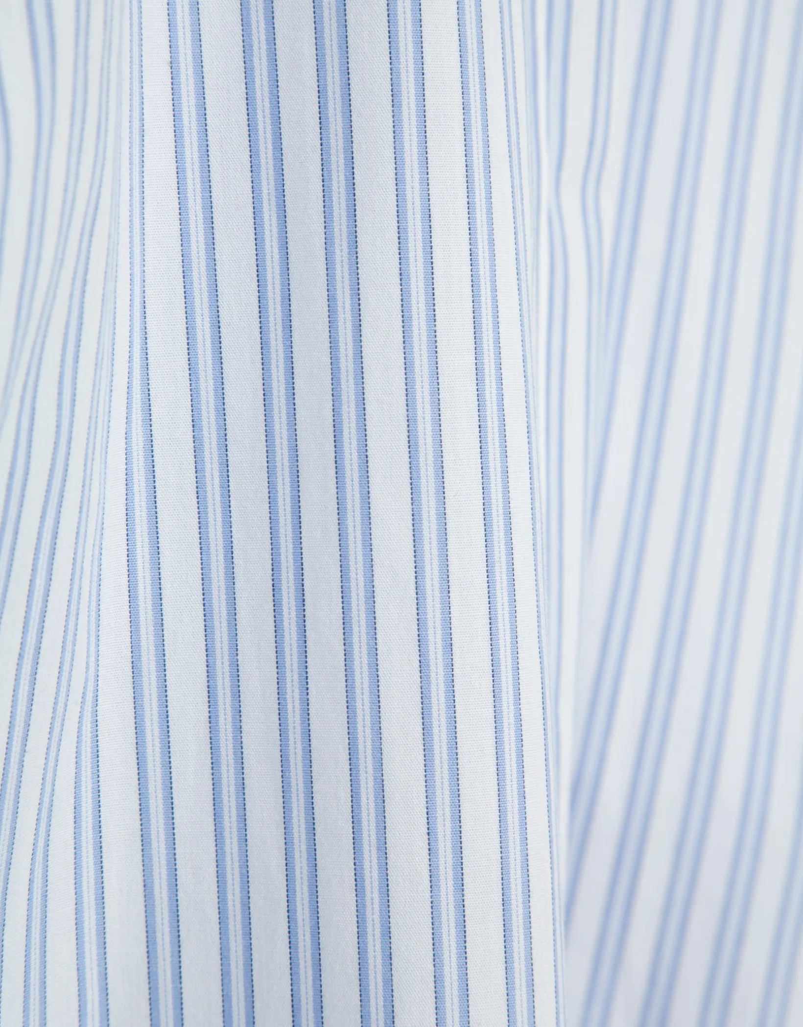 Camisa algodón blanco con listas azules