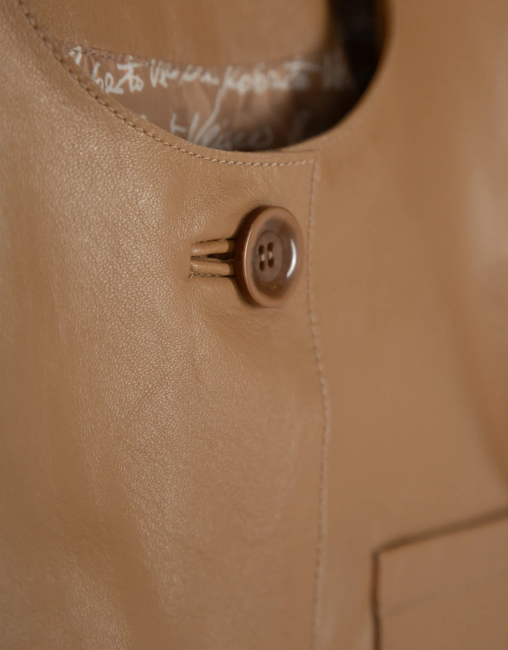 Chaqueta corta napa camel