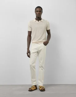 Pantalón denim regular color crudo
