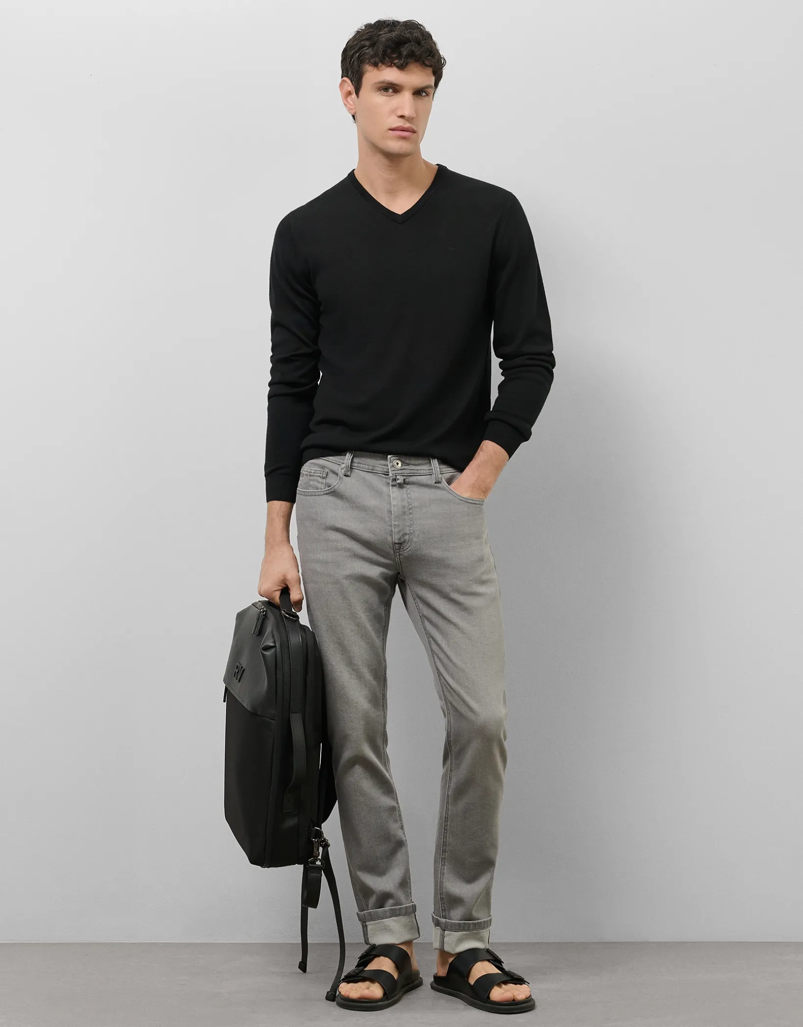 Pantalón vaquero denim slim gris claro