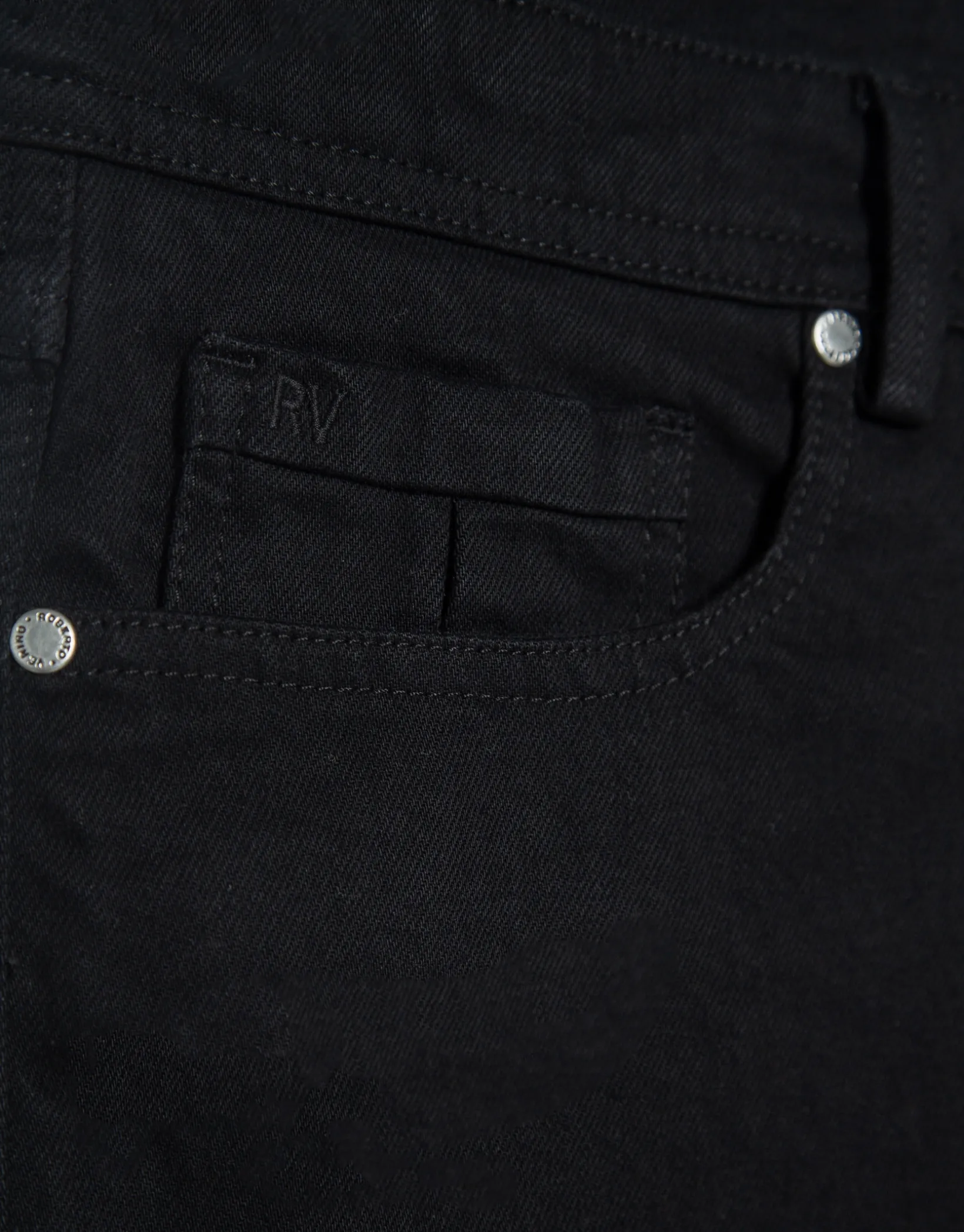 Pantalón vaquero negro slim fit