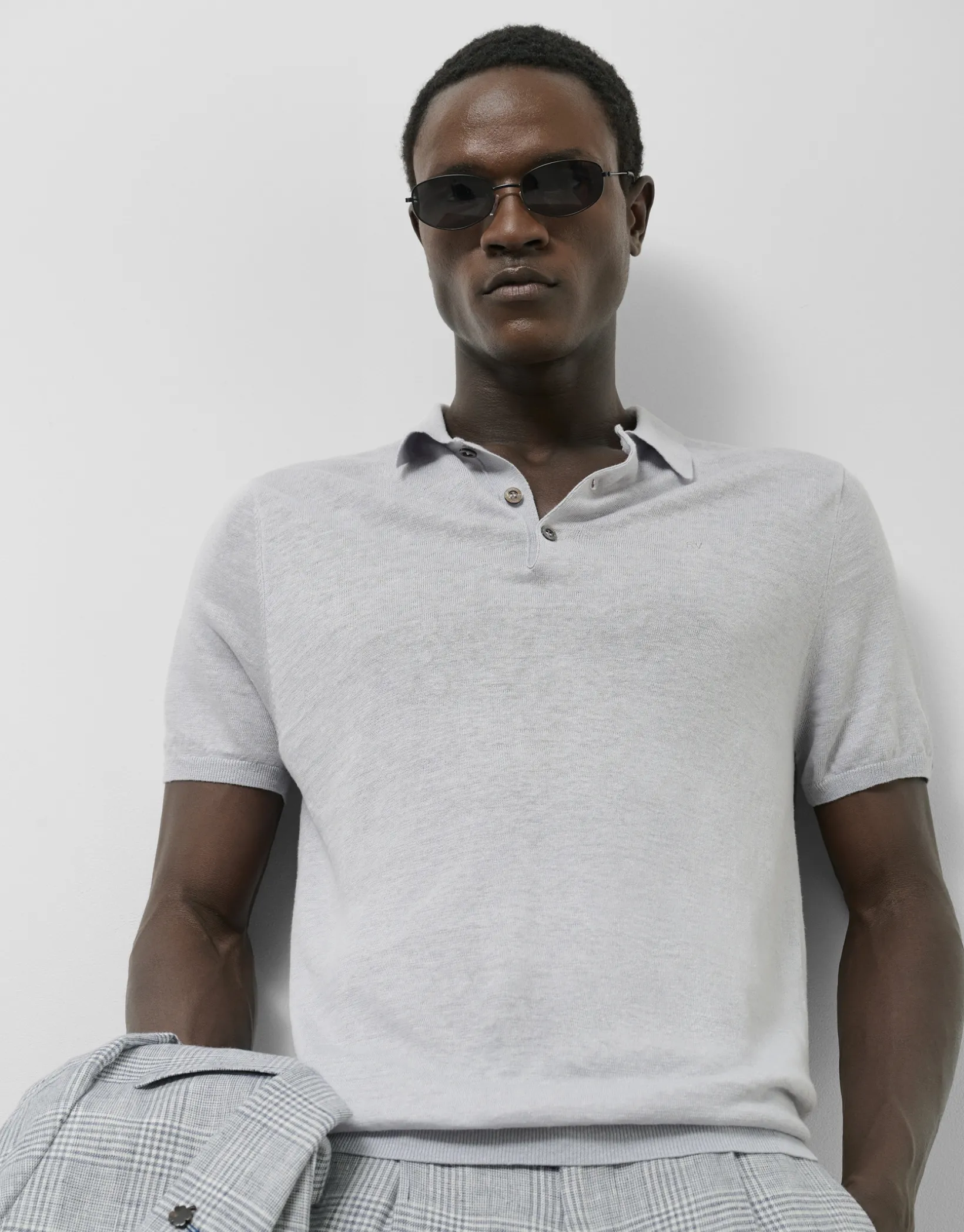 Polo tricotado lino gris melange