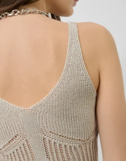 Top sisas punto calado con lúrex beige