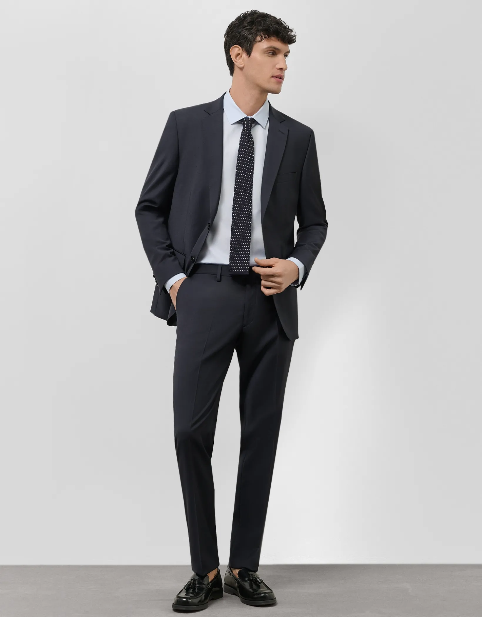 Traje half canvas slim fit liso marino