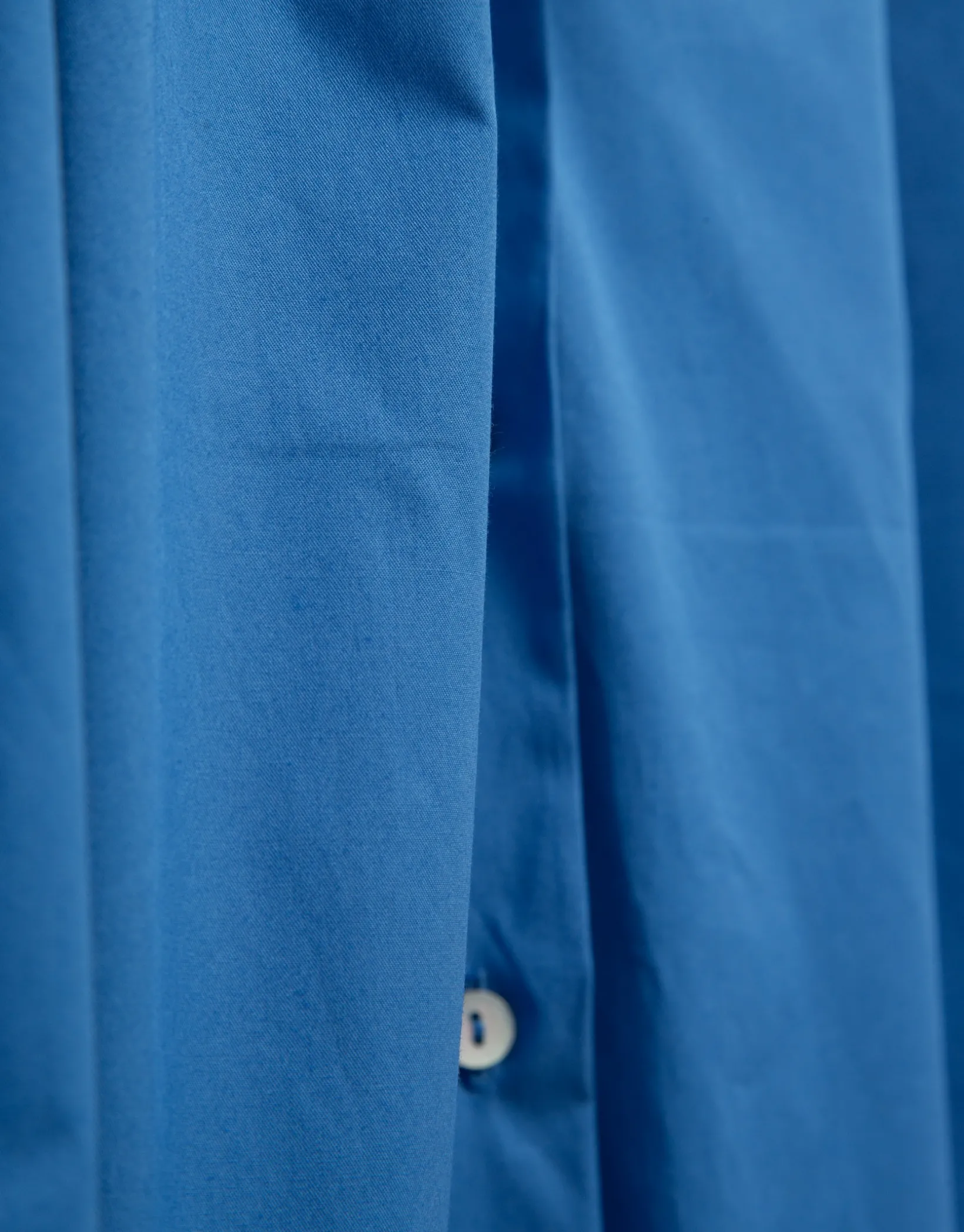 Vestido camisero de manga corta en algodón azul