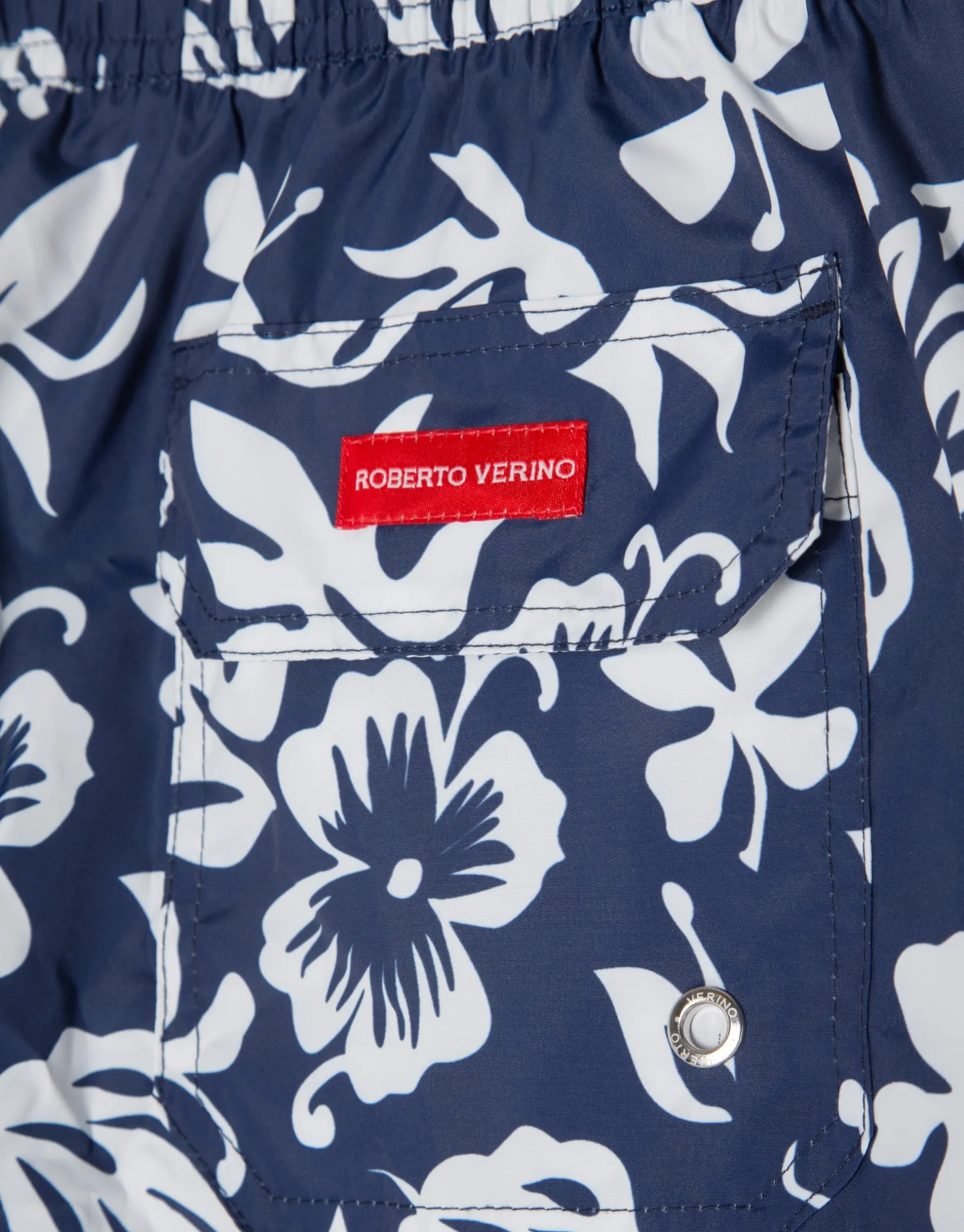 Bañador marino estampado hojas blancas