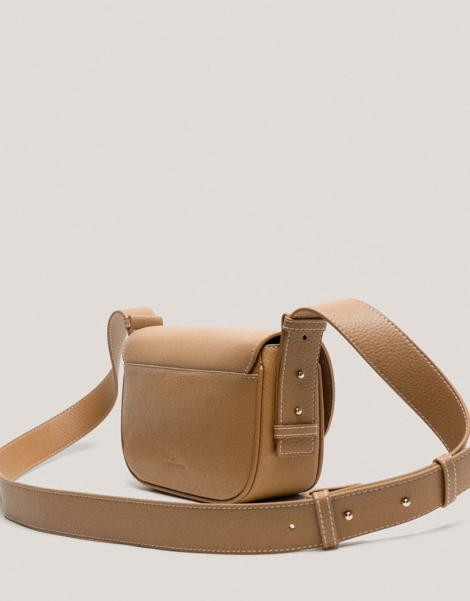 Bandolera Mini Cuca piel granulada cámel