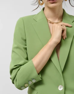 Blazer un botón crepé verde