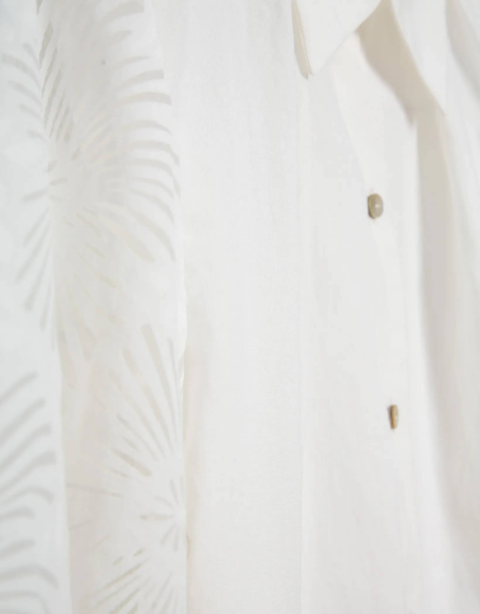 Blusa oversize con diseño floral en devoré crudo