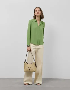 Blusa tabla central tejido fluido color verde