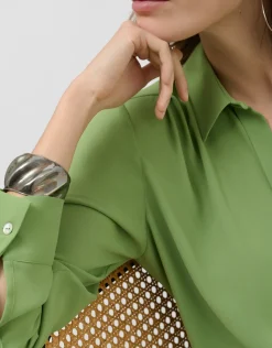 Blusa tabla central tejido fluido color verde