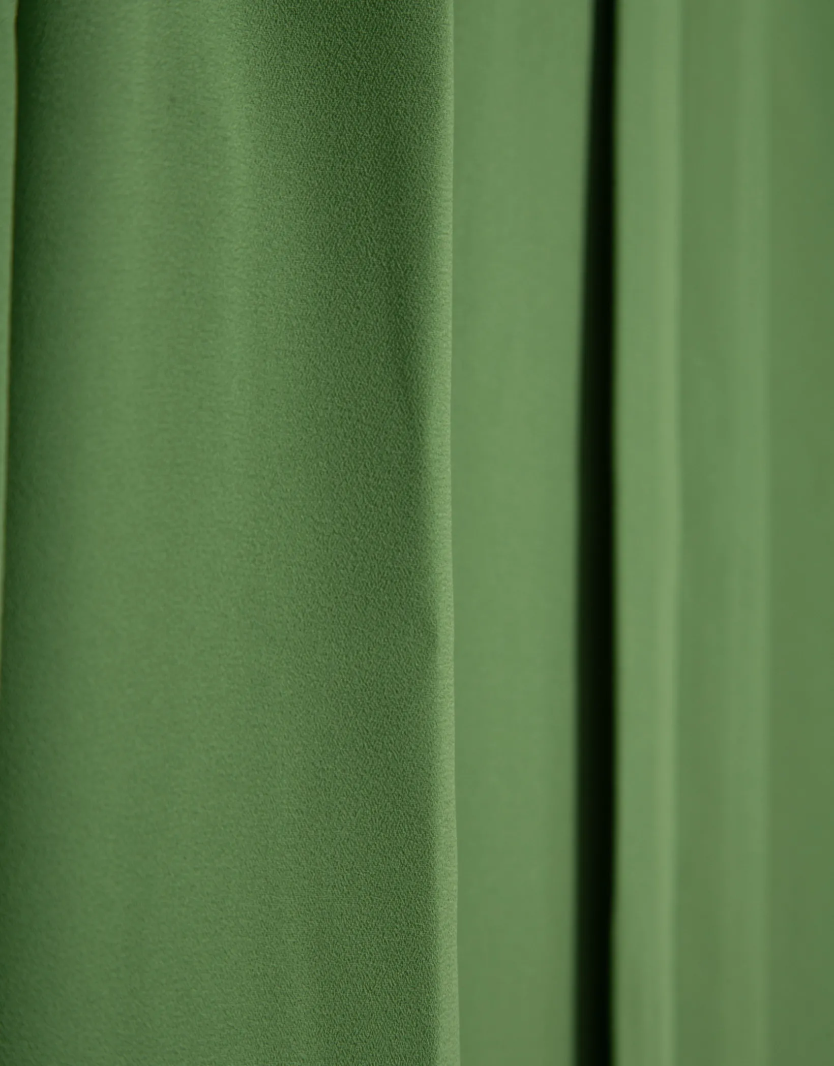 Blusa tabla central tejido fluido color verde