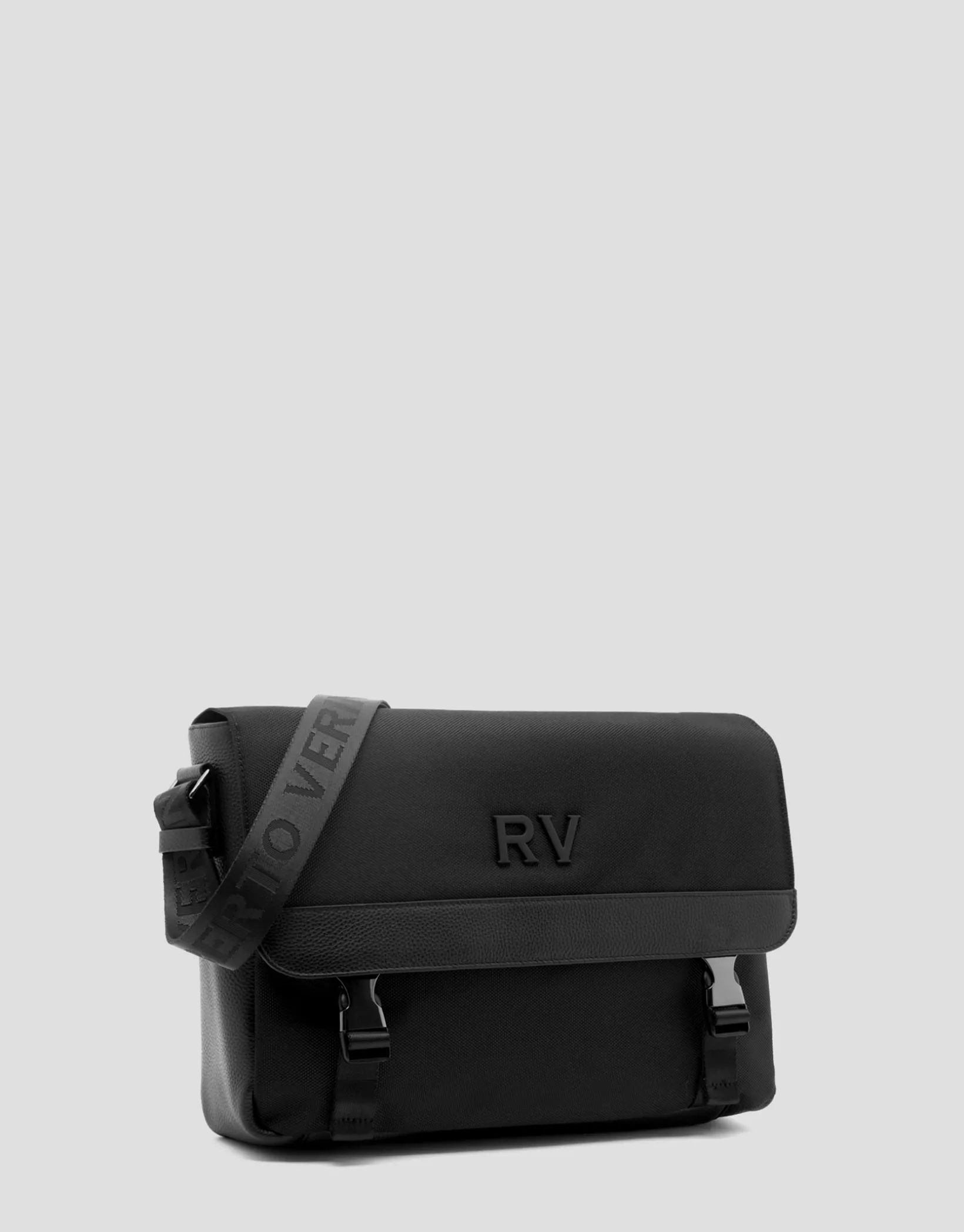 Bolso messenger nailon y piel negro