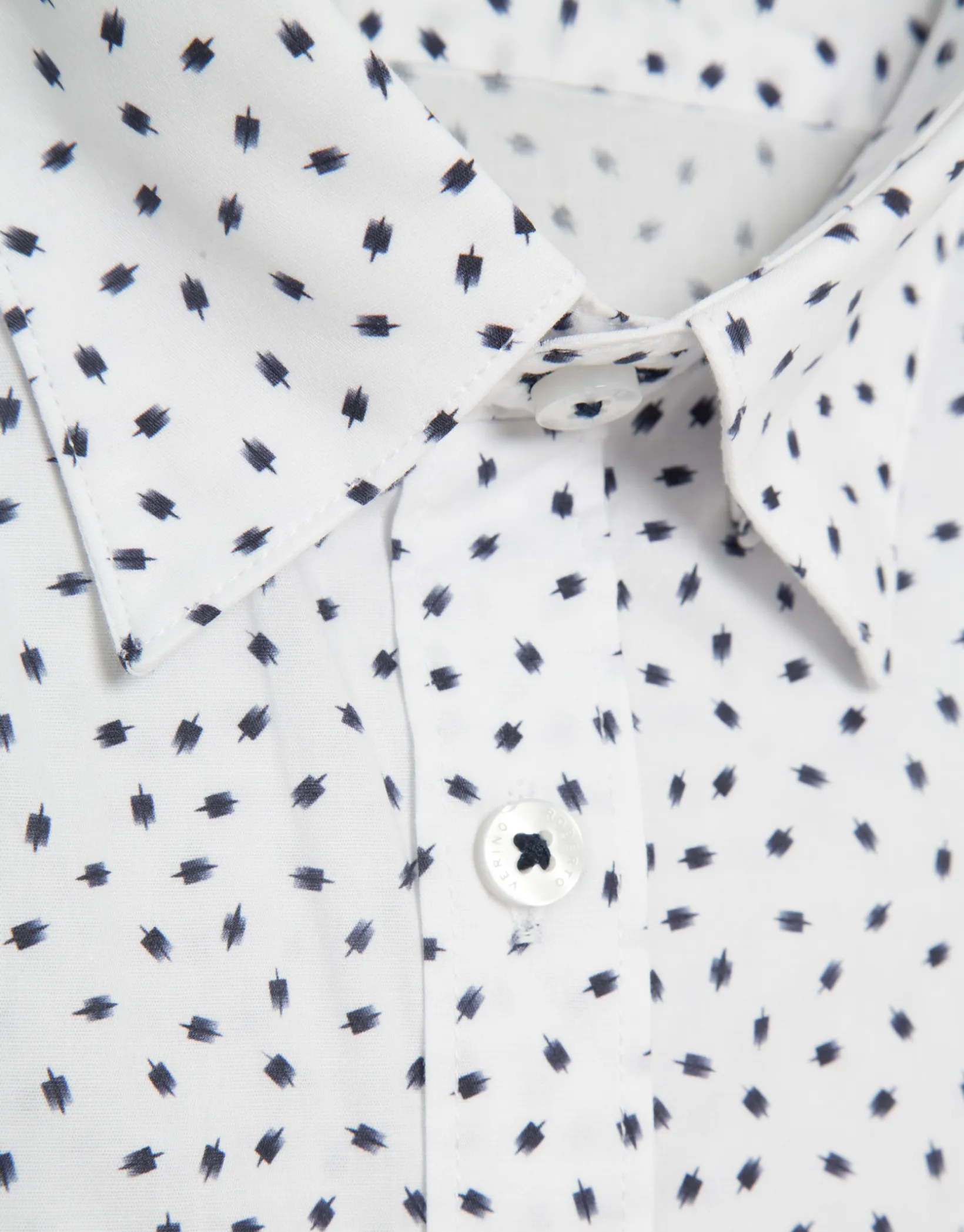 Camisa sport regular blanca estampado marino