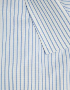 Camisa vestir slim microestructura blanca con rayas celeste