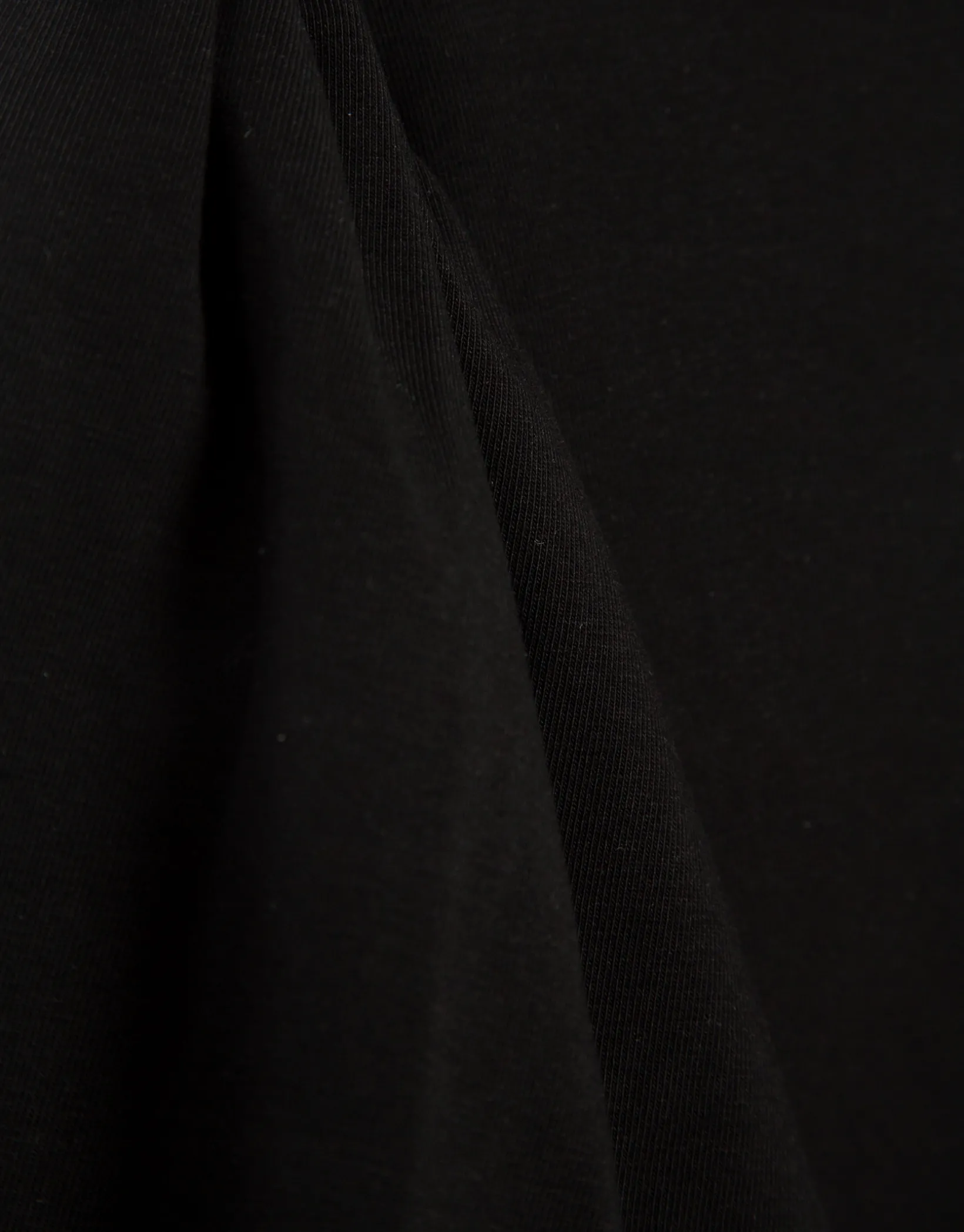 Camiseta manga capa en algodón negro