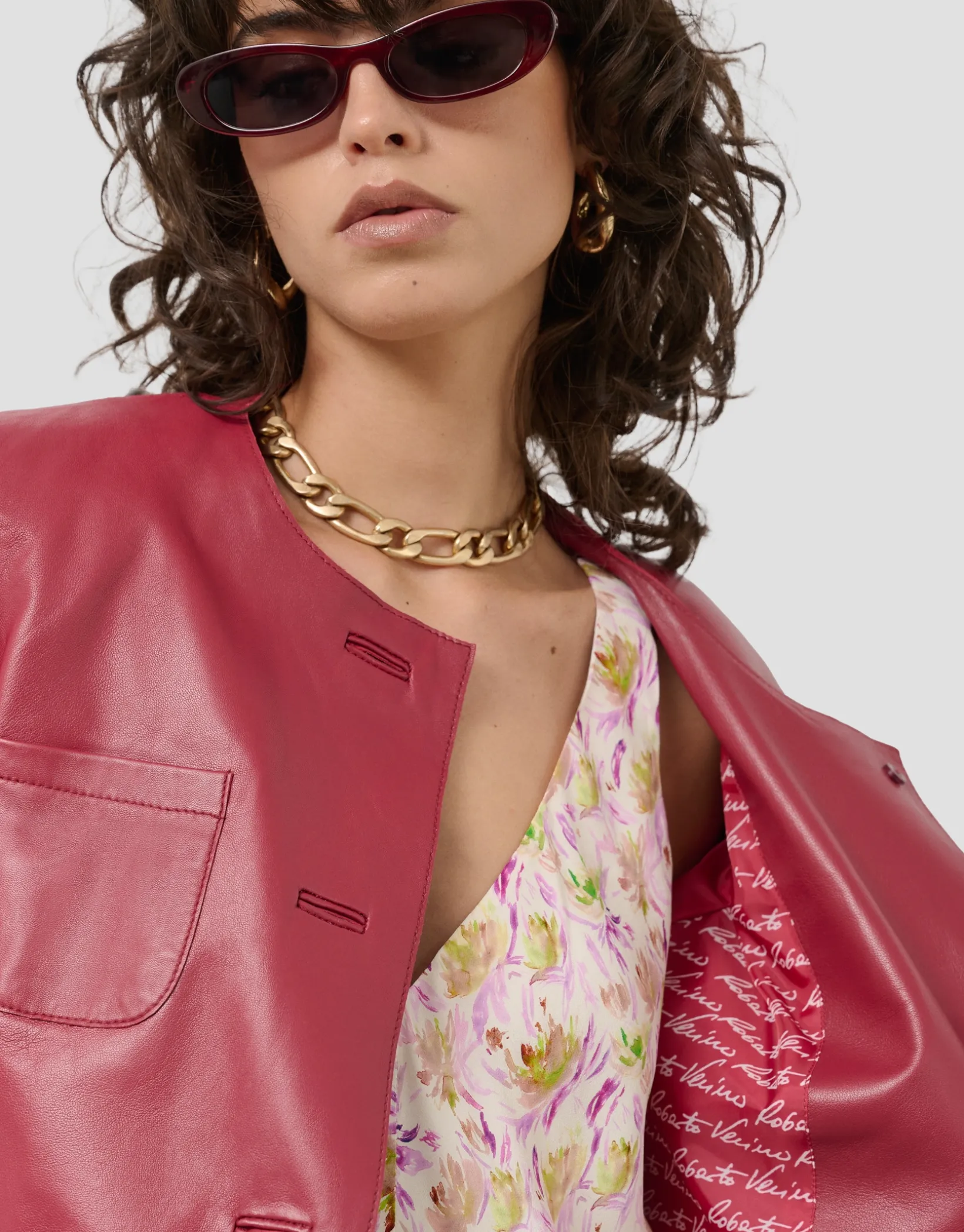 Chaqueta corta napa roja