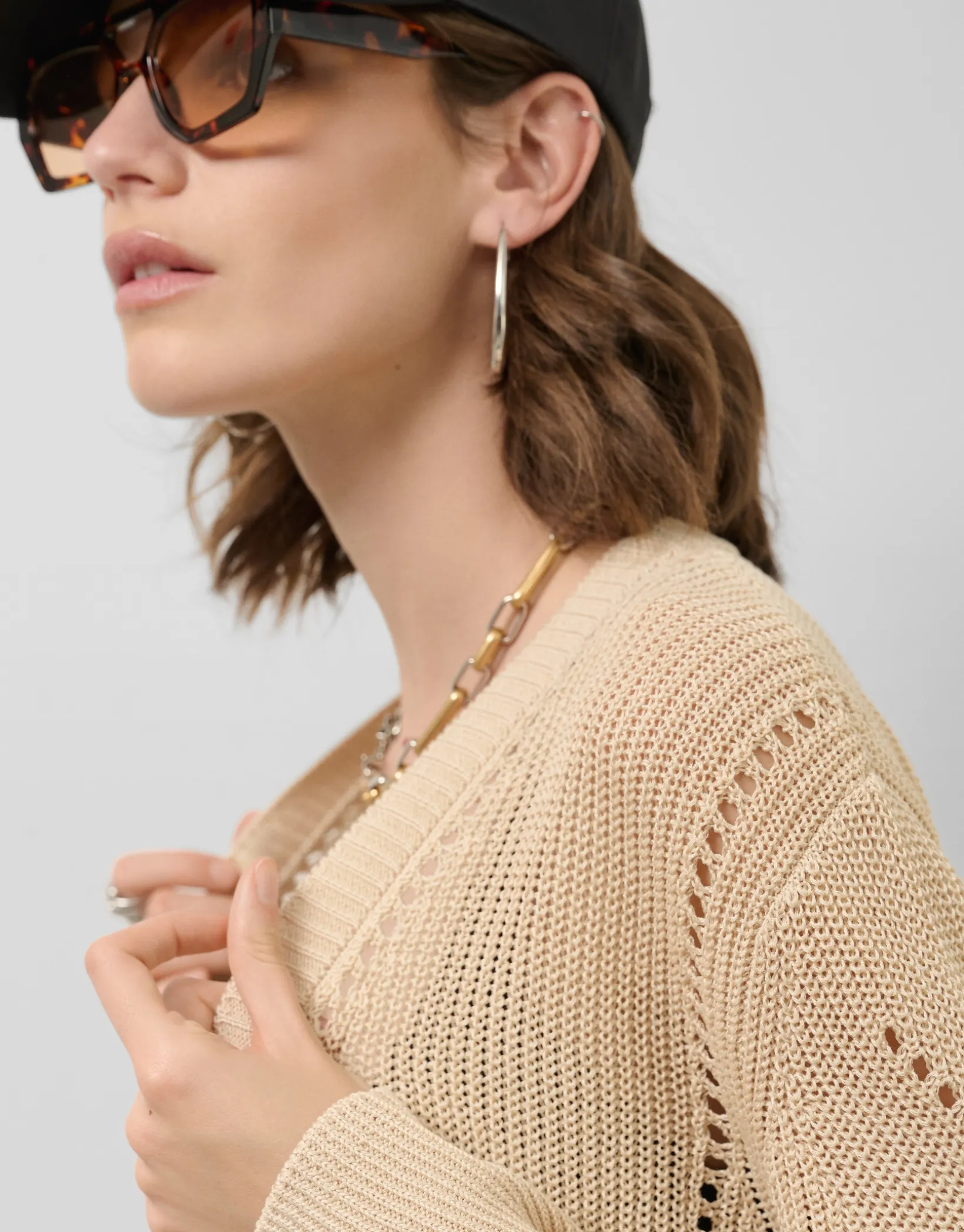 Chaqueta larga punto trabajado beige