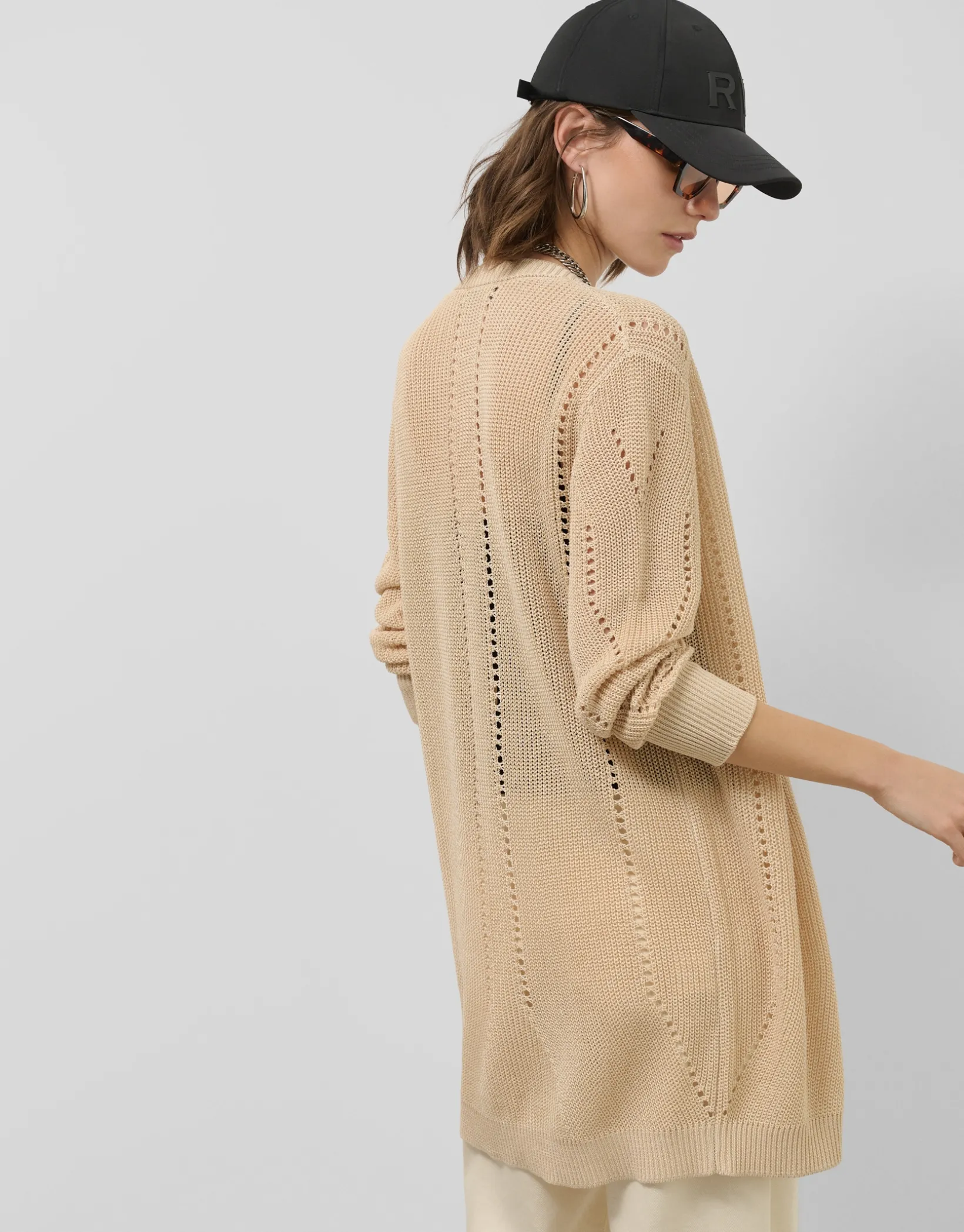 Chaqueta larga punto trabajado beige