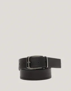 Cinturón negro corte decorativo