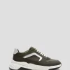 Deportiva estilo runner caqui con suela track