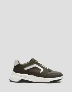 Deportiva estilo runner caqui con suela track