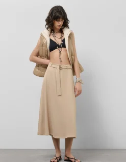 Falda midi fluida twill beige con cinturón