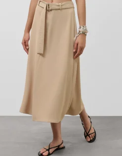 Falda midi fluida twill beige con cinturón