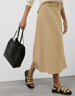 Falda midi fluida twill beige con cinturón
