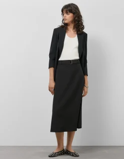 Falda midi fluida twill negro con cinturón