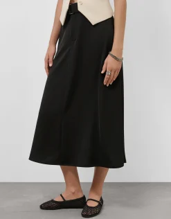 Falda midi fluida twill negro con cinturón