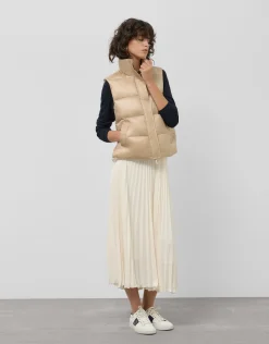 Falda midi plisada tejido fluido beige