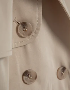 Gabardina clásica beige
