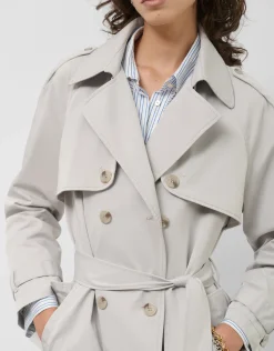 Gabardina larga clásica gris claro