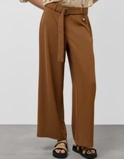Pantalón ancho fluido twill marrón con cinturón