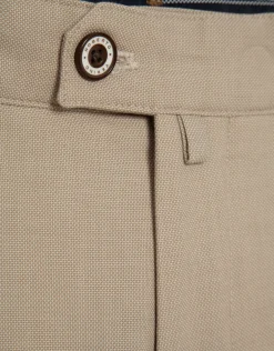 Pantalón chino ojo de perdiz color tostado claro