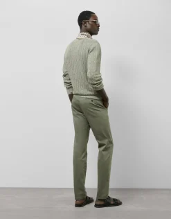 Pantalón chino regular algodón tintado verde caqui