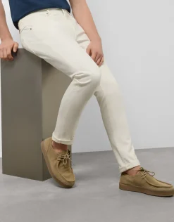 Pantalón cinco bolsillos sarga tintada crudo