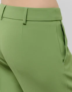 Pantalón recto crepé verde