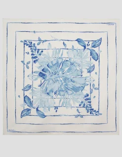 Pañuelo seda blanco líneas y flor azul