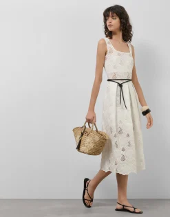 Vestido midi de sisas en guipur blanco