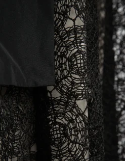Vestido midi manga larga guipur negro